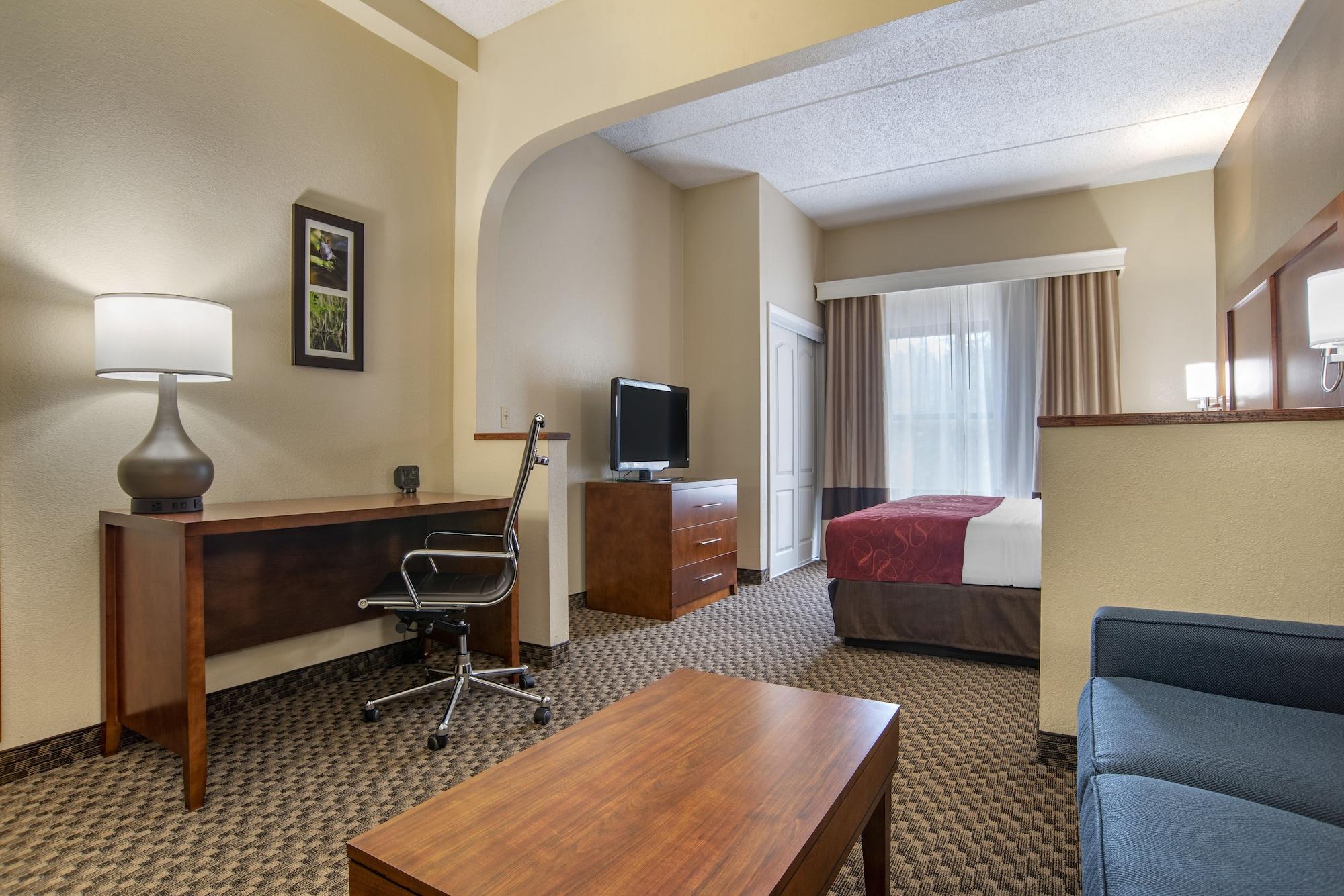 Comfort Suites Tallahassee Capitol - University Area Exterior foto