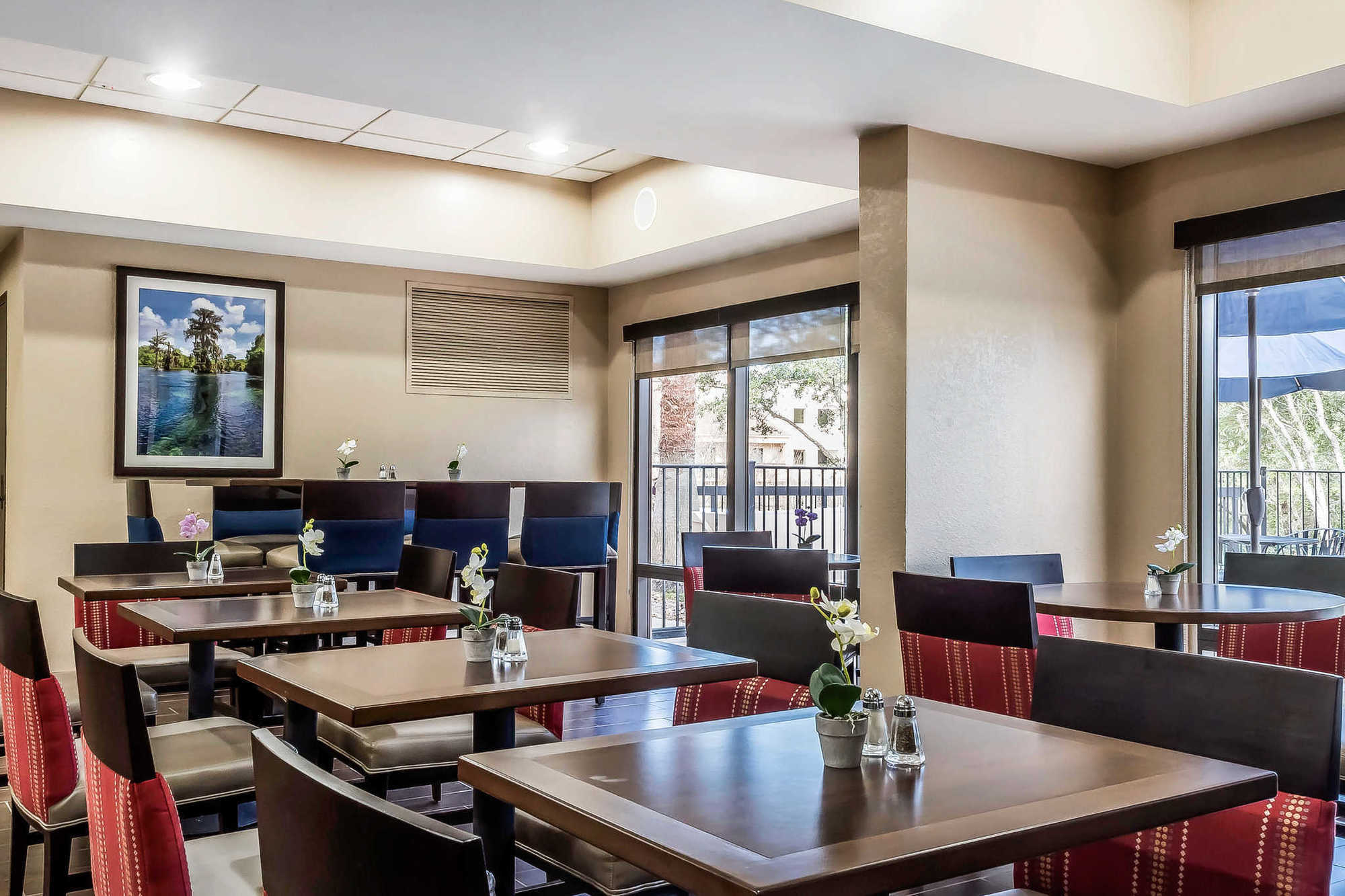 Comfort Suites Tallahassee Capitol - University Area Instalações foto